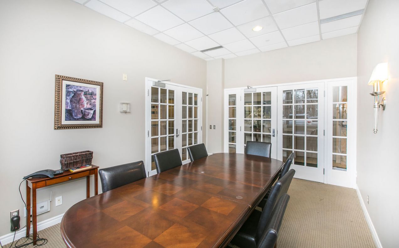 Board room in apartment available for meetings